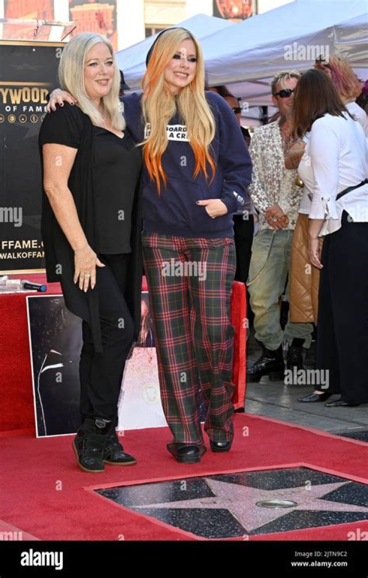 Who Is Avril Lavigne's Mother? - Unveiling The Family Ties