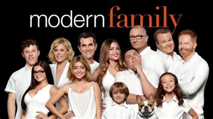 Who Is Caity Weaver Caity Of Modern Family And Silicon Valley?