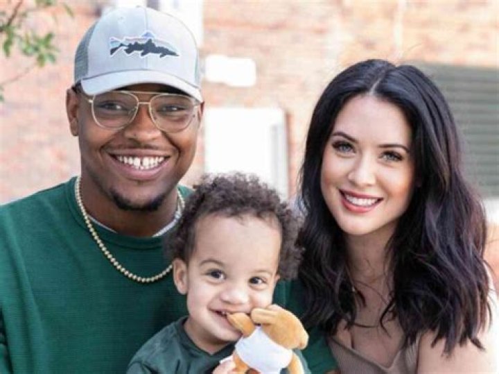 Who Is Orlando Brown's Wife?