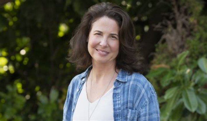 Who Is Robin Weigert's Spouse? - Uncover The Truth
