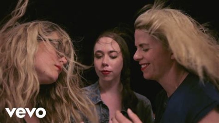 Who Is Sarah Jarosz Married To?