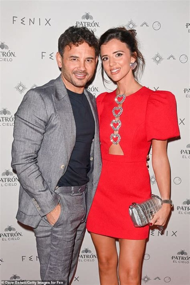 Who Is Stu Burguiere's Wife? Meet Lucy Mecklenburgh, Fitness Model And TV Personality