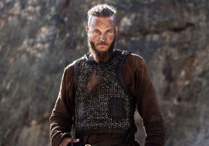 Who Plays Ragnar Lothbrok? Unveiling The Actor Behind The Viking Legend