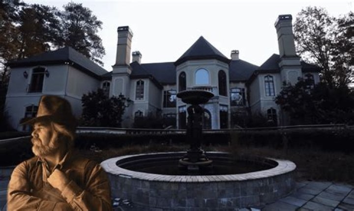 Why Did Kenny Rogers Leave His Mansion Abandoned?