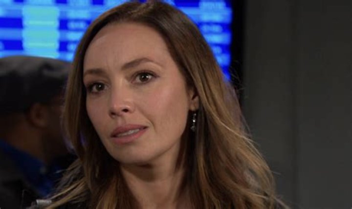 Why Has Gwen Replaced Theresa On Days Of Our Lives?