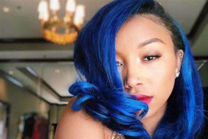 Zonnique Pullins Shows Off Her Baby Bump In This Gorgeous Black And White Photo ·